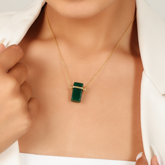 Green Rectangular Shaped Stone Pendant With Chain, Hallmarked 925 Sterling silver sterlyn 925