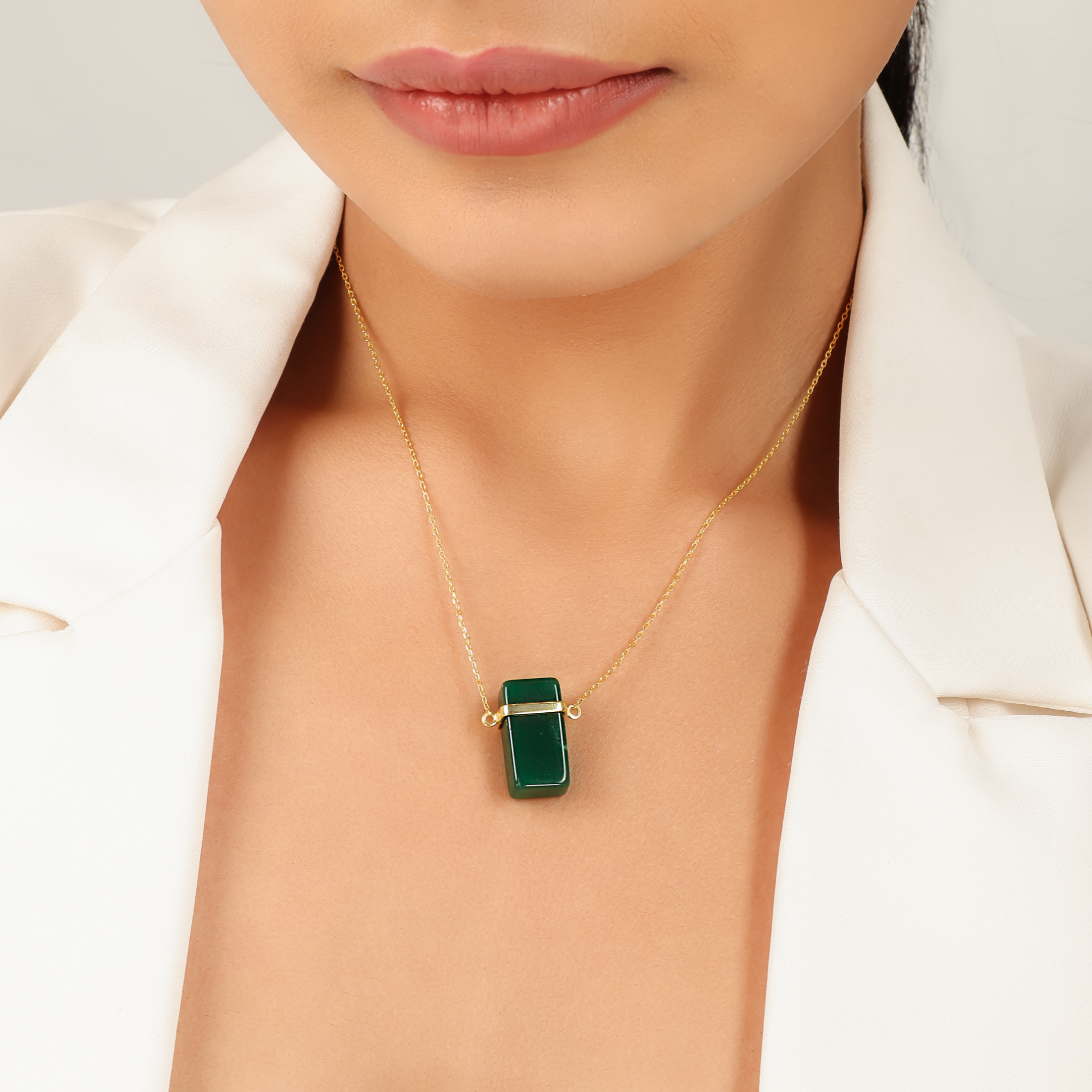 Green Rectangular Shaped Stone Pendant With Chain, Hallmarked 925 Sterling silver sterlyn 925